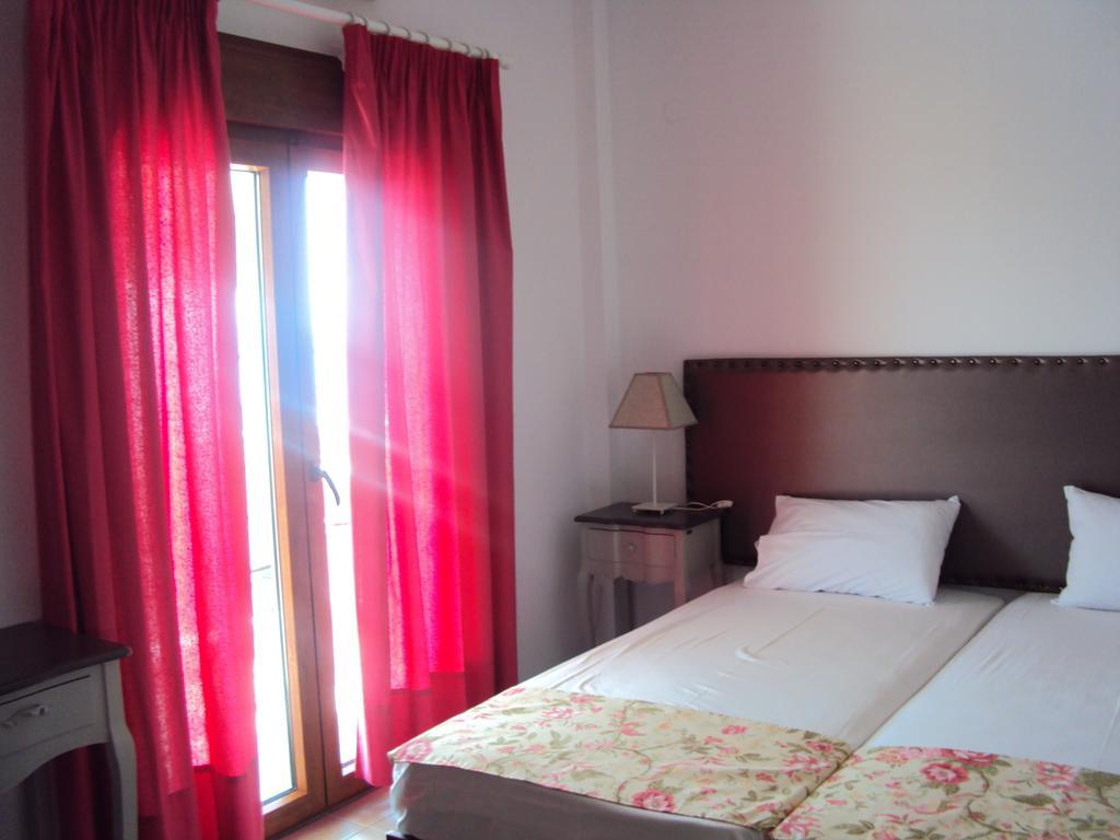 Emmeleia Accommodation By Maria Riga Uranópolis Habitación foto